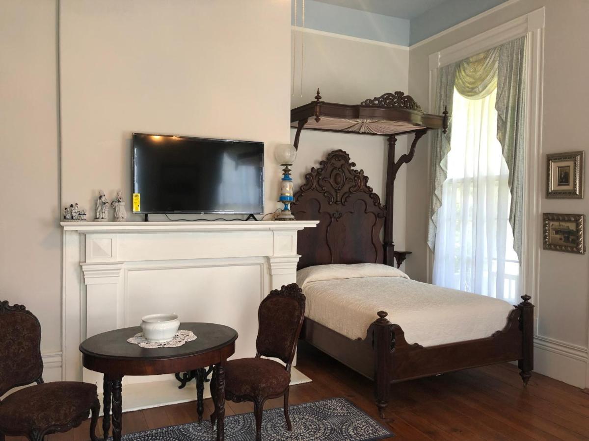 The Montgomery B&B Starkville Extérieur photo